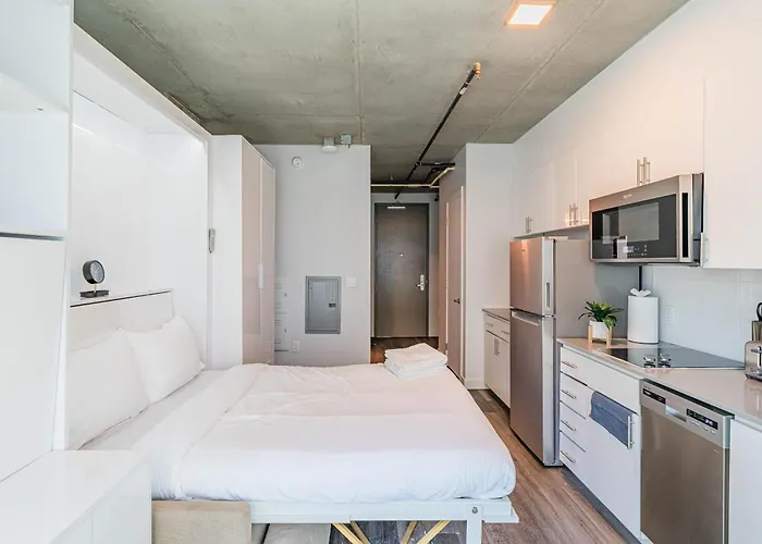 Panoramic Studio-1br-3br, Pool, Gym, Parking, Patio, Bbq * Phoenix