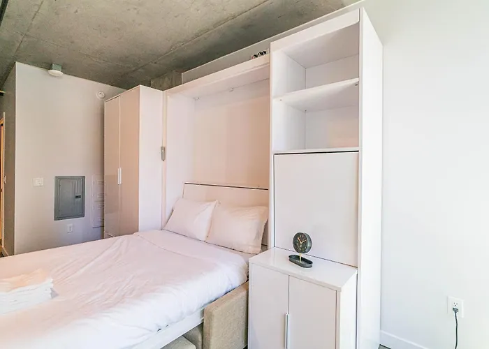 Panoramic Studio-1br-3br, Pool, Gym, Parking, Patio, Bbq Apartment *