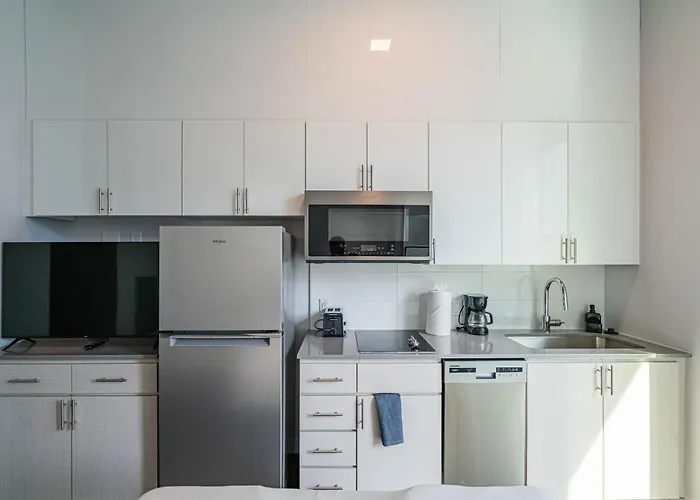 Apartment Panoramic Studio-1br-3br, Pool, Gym, Parking, Patio, Bbq