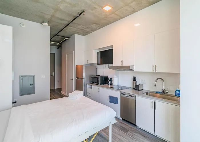 Panoramic Studio-1br-3br, Pool, Gym, Parking, Patio, Bbq * Phoenix