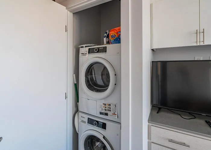 Apartment Panoramic Studio-1br-3br, Pool, Gym, Parking, Patio, Bbq