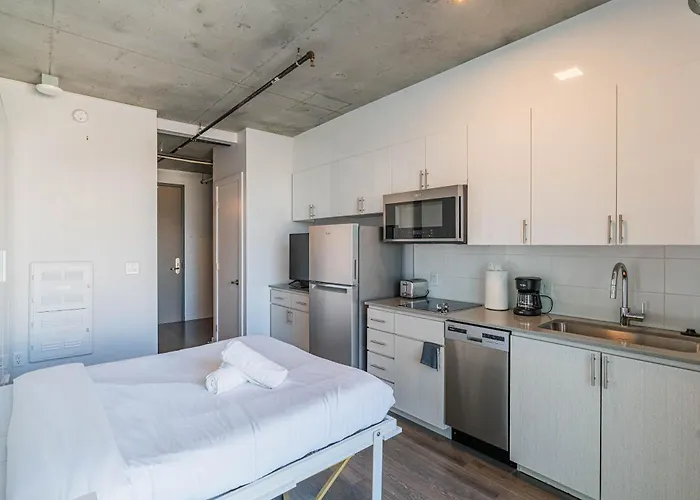 Panoramic Studio-1br-3br, Pool, Gym, Parking, Patio, Bbq Apartment Phoenix