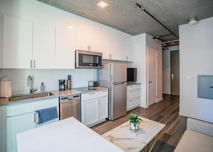 Apartment Panoramic Studio-1br-3br, Pool, Gym, Parking, Patio, Bbq *